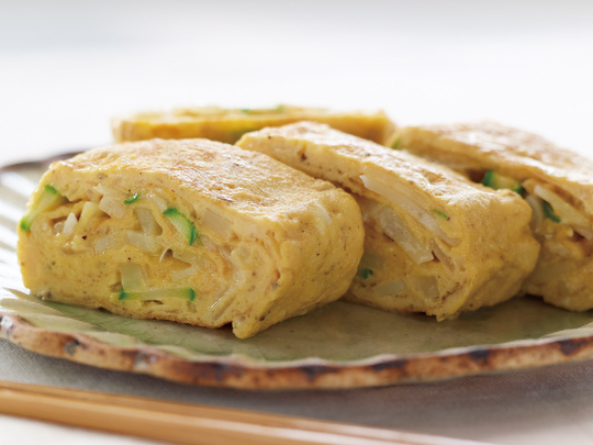 玉子の風味が豊かに広がる 新じゃがとアスパラの玉子焼き